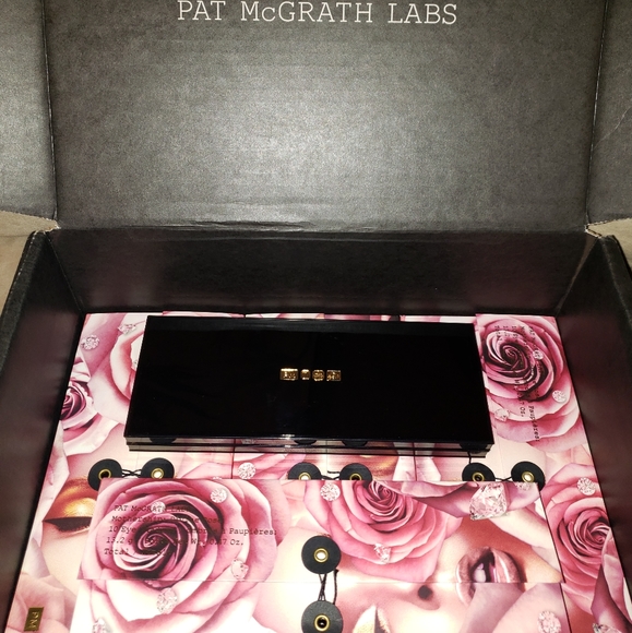 🥀🌹Pat McGrath Divine Rose Mothership Eye Palette - Picture 2 of 8